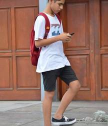 Guys in converse 5cc89620d5e29.jpg