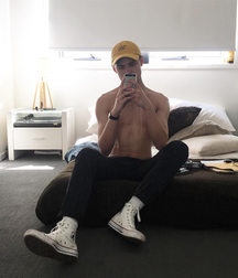 Guys in converse 5cc89651a7c4b.png