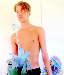 Twinks 91 5cc9e91863d29.jpg