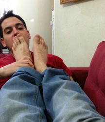 Hunks and twinks sweaty feet 5cca47c1a6824.jpg