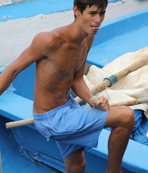 Shirtless Twinks 5cca4ad51e76e.jpg