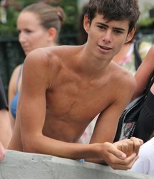 Shirtless Twinks 5cca4ad6b6fab.jpg