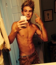 Shirtless Twinks 5cca4b1763bc3.jpg