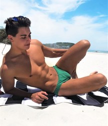 Funny Boys 5cca7821939b8.jpg