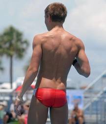 Beach and surfer boys 5ccb554c1ce0c.jpg