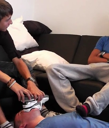 Sneakers socks and feet 5ccda628ee982.png