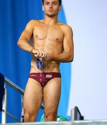 Twinks 93 5ccdb4c92e92e.jpg