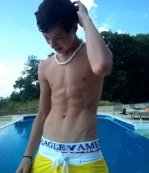 Twinks 94 5ccdb5252ee11.jpg