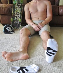 Guys hot feet 5cceea731748d.jpg