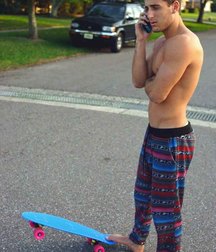 Guys hot feet 5cceeaa878b9b.jpg