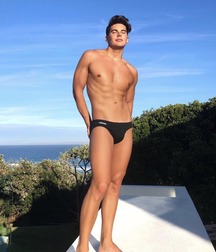 Speedoboys 2 5cceec426bac5.jpg