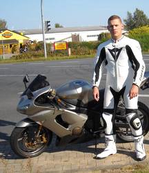 Motorsport dudes 5ccf33b749cdd.jpg