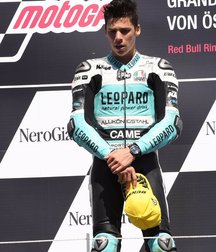 Motorsport dudes 5ccf33bc98c4d.jpg