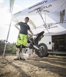 Motorsport dudes 5ccf33cb8518d.jpg