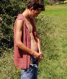 Pee boys 7 5ccf5e35adad7.jpg