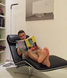 Boy feet 39 5cd2f4b09b0f8.jpg