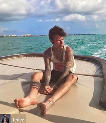Twinks smelly feet 5cd2f96f6cea4.jpg