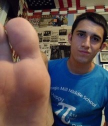 Beautiful boy feet 3 5cd457b368e65.jpg