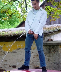 Pissing twinks 2 5cd54661aa786.jpg