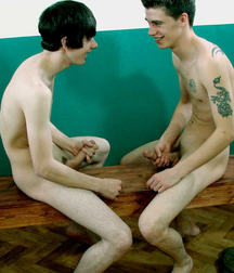 Twinks 100 5cd95a1673579.jpg