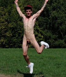 Twinks 100 5cd95a38d92ca.jpg