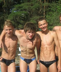 Twinks 102 5cf58d7c57049.jpg
