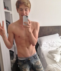 Twinks 102 5cf58d8e87b6e.jpg