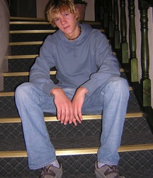 Blonde Peter 5cf58fadd2f4b.jpg