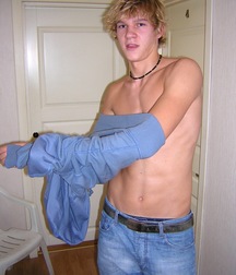 Blonde Peter 5cf58fb60e8a2.jpg