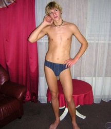 Blonde Peter 5cf58fef6835e.jpg