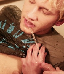 Boys pissing everywhere 5cf6965e93352.jpg