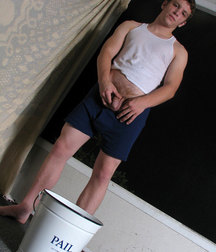 Boys taking a leak 3 5cf697433f0c4.jpg