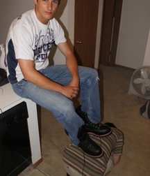 Dominant twinks 5cf978729fc1e.jpg