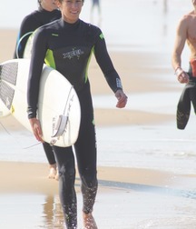 Surfer and beach hotties 5cfa02e39b7e5.jpg