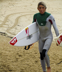 Surfer and beach hotties 2 5cfa0618b468d.jpg