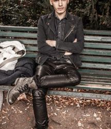 Leather wear 2 5cfa54147e82b.jpg