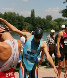 In sportsdress 5cfa75fc2fbcb.jpg