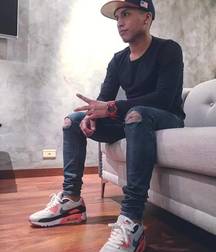 Sneaker boys 7 5cfa7bfd1fc27.jpg