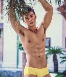 Gorgeous boy bodies 5cfb7391bf0a7.jpg