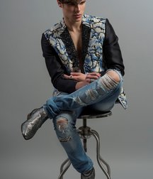 Never without boots 5cfb935449473.jpg