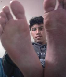 Tasty sweaty toes 5cfc13ef0997d.jpg