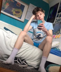 Delicious boy smells 5cfc1b3731900.jpg