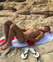 Twinks 107 5cfc3be6eb00f.jpg