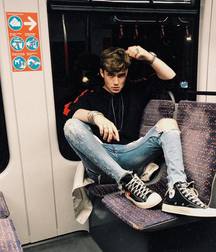 Twinks in converse 5cfc3f1712b09.jpg