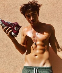 Twinks in converse 5cfc3f1a70eb3.jpg
