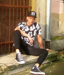 Twinks in converse 5cfc3f1d567fb.jpg