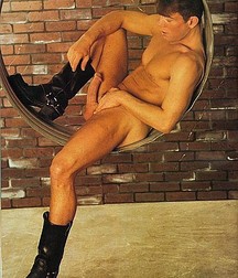 Twinks wear boots 2 5cfca0ea0a6b8.jpg