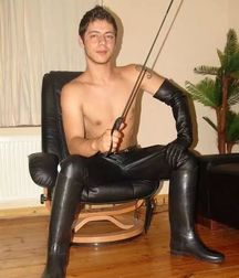 Twinks wear boots 2 5cfca0fbac771.jpg