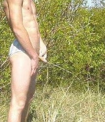 Boys peeing 2 5cfca41f8d6c6.jpg