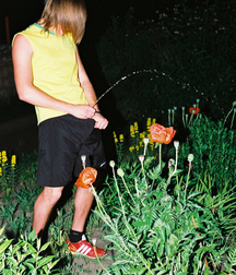 Boys peeing 2 5cfca460a65b0.jpg